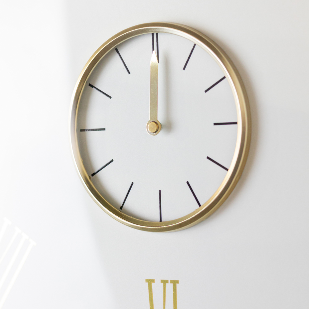 Baker and brown clock white/brass 72cm 