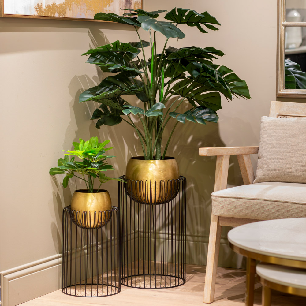 Misha s/2 planters with stand brass/black