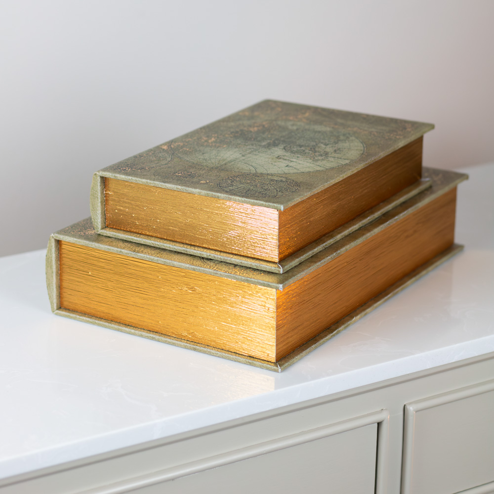 Voyage s/2 book box