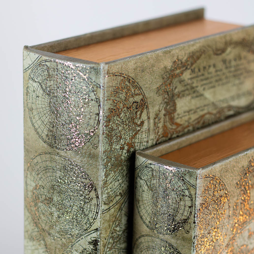 Voyage s/2 book box