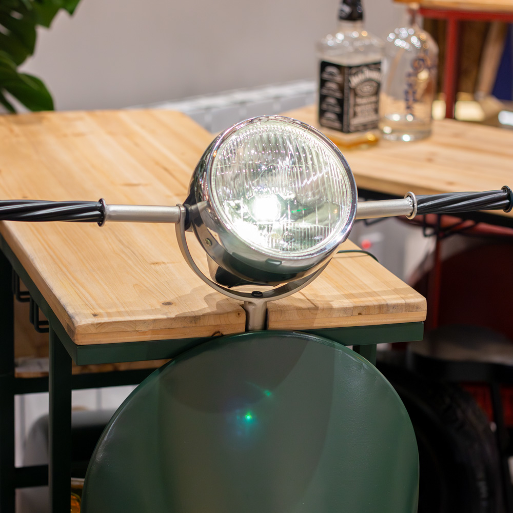 Vespa scooter bar green