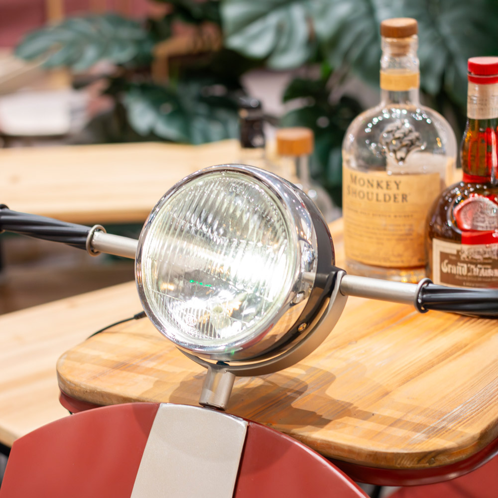 Vespa scooter bar red