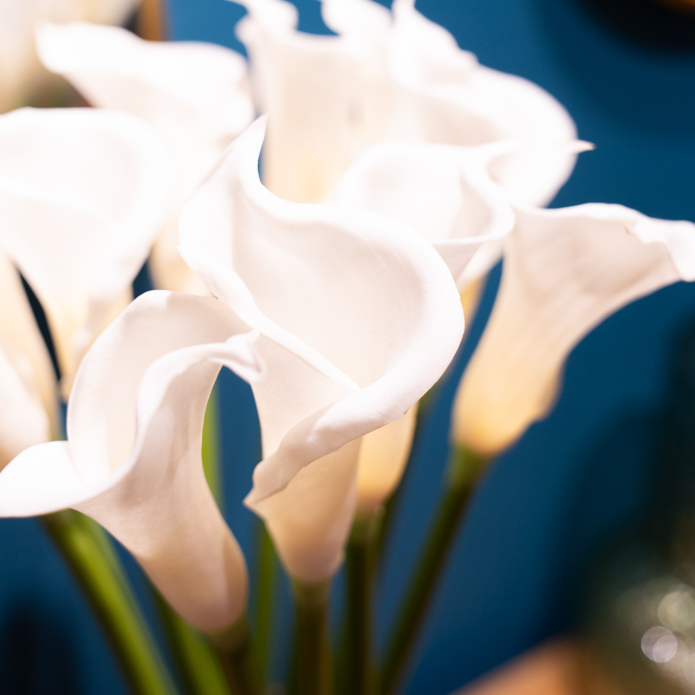 Real touch calla lillies vase with faux water 60cm
