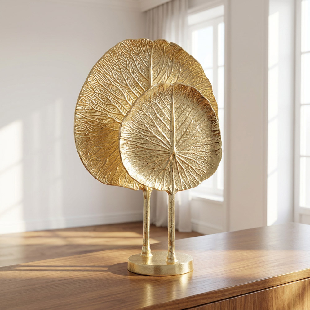 Leaf sculpture